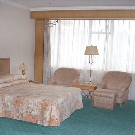 Beijing Jade Palace Hotel Bagian luar foto
